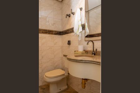 Apartamento para alugar com 156m², 4 quartos e 2 vagas Apartamento para alugar com 156m², 4 quartos e 2 vagasLavabo