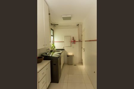 Apartamento para alugar com 156m², 4 quartos e 2 vagas Apartamento para alugar com 156m², 4 quartos e 2 vagasÁrea de Serviço