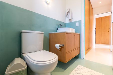 Apartamento à venda com 78m², 2 quartos e 1 vagaBanheiro da Suíte 1