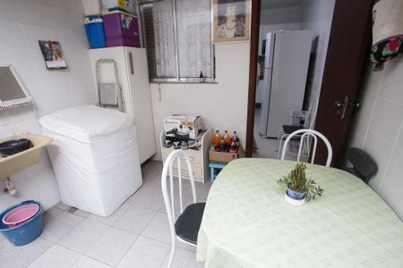 Casa à venda com 127m², 3 quartos e 2 vagasÁrea de Serviço