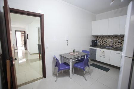 Casa à venda com 127m², 3 quartos e 2 vagasCozinha