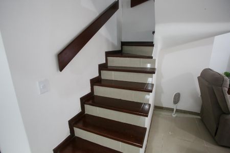 Escada de casa à venda com 3 quartos, 127m² em Pechincha, Rio de Janeiro