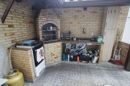 Casa à venda com 127m², 3 quartos e 2 vagasChurrasqueira