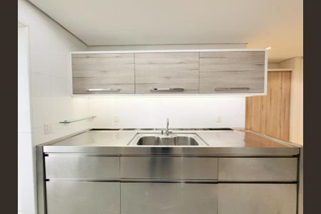 Apartamento para alugar com 243m², 3 quartos e 4 vagasFoto 01