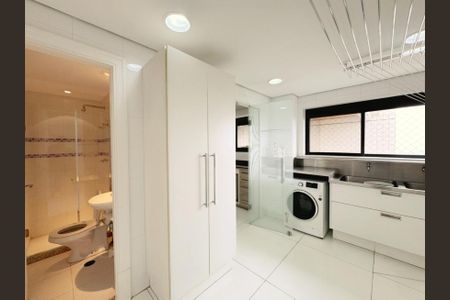Apartamento para alugar com 243m², 3 quartos e 4 vagasFoto 01