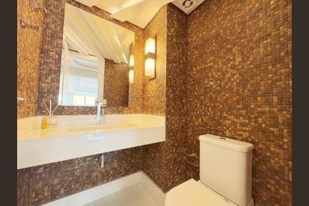 Apartamento para alugar com 243m², 3 quartos e 4 vagasFoto 01