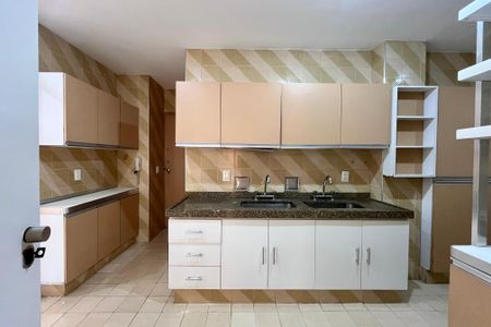 Apartamento para alugar com 137m², 2 quartos e 1 vagaCozinha