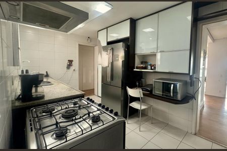 Apartamento para alugar com 207m², 4 quartos e 3 vagasFoto 07