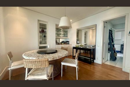 Foto 05 de apartamento para alugar com 4 quartos, 207m² em Jardim Morumbi, São Paulo