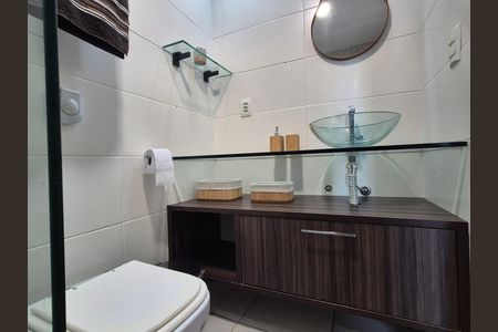Apartamento à venda com 92m², 2 quartos e 2 vagas Apartamento à venda com 92m², 2 quartos e 2 vagasBanheiro