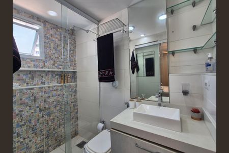 Apartamento à venda com 92m², 2 quartos e 2 vagas Apartamento à venda com 92m², 2 quartos e 2 vagasSuíte