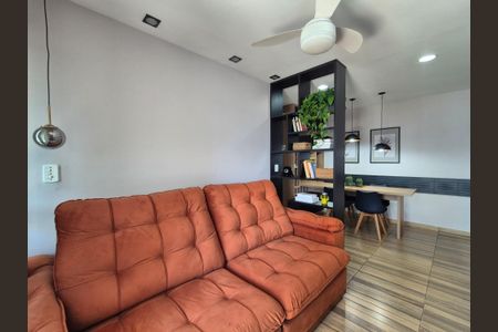 Apartamento à venda com 92m², 2 quartos e 2 vagas Apartamento à venda com 92m², 2 quartos e 2 vagasSala