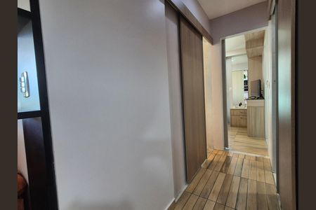 Apartamento à venda com 92m², 2 quartos e 2 vagas Apartamento à venda com 92m², 2 quartos e 2 vagasCorredor