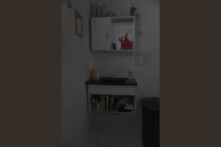 Apartamento à venda com 54m², 2 quartos e sem vagaDetalhe do banheiro