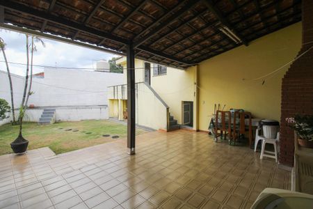Casa à venda com 150m², 3 quartos e 5 vagasÁrea de Serviço