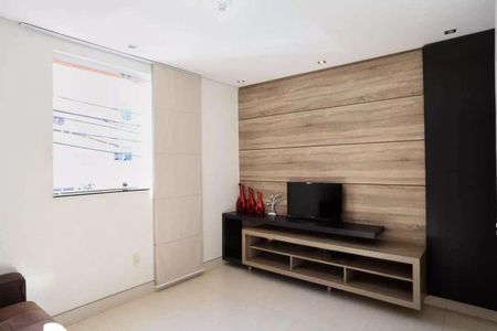 Casa à venda com 3 quartos, 217m² em Santa Efigênia, Belo Horizonte