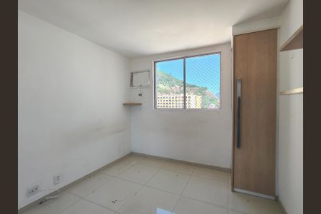 Apartamento à venda com 69m², 3 quartos e 1 vagaQuarto 2