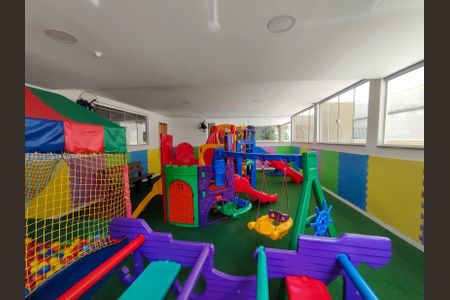 Apartamento à venda com 69m², 3 quartos e 1 vagaÁrea comum - Playground