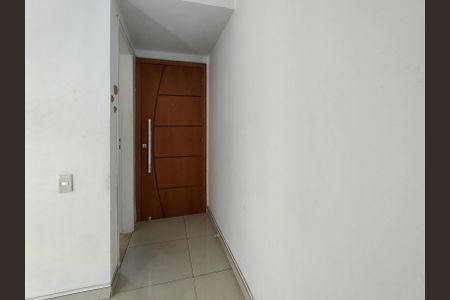 Apartamento à venda com 69m², 3 quartos e 1 vagaEntrada