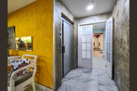 Apartamento à venda com 69m², 3 quartos e 1 vagaFachada e portaria