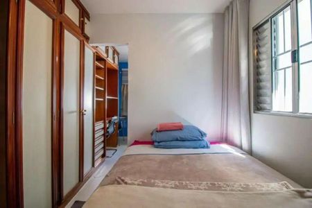 Casa à venda com 6 quartos, 200m² em Itaim Bibi, São Paulo