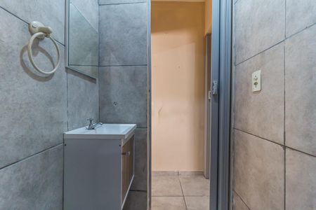 Casa para alugar com 45m², 1 quarto e sem vaga Casa para alugar com 45m², 1 quarto e sem vagaBanheiro