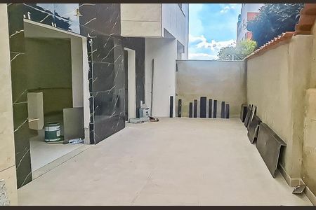 Apartamento à venda com 83m², 3 quartos e 2 vagas Apartamento à venda com 83m², 3 quartos e 2 vagasarea privativa e de serviço