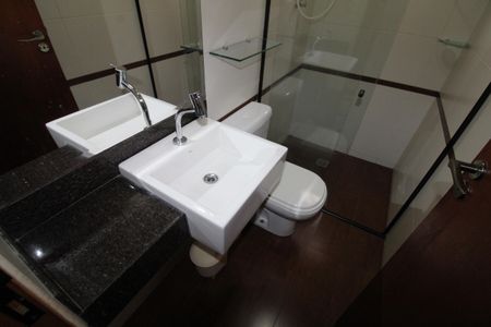 Casa para alugar com 167m², 3 quartos e 2 vagasBanheiro