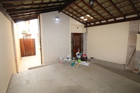 Casa para alugar com 167m², 3 quartos e 2 vagasGaragem