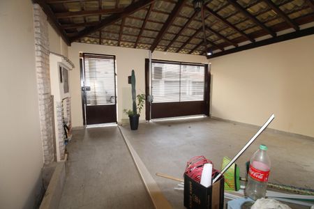 Casa para alugar com 167m², 3 quartos e 2 vagasGaragem