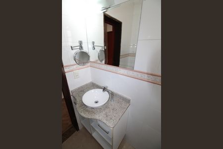 Casa para alugar com 167m², 3 quartos e 2 vagasBanheiro da Suíte 1