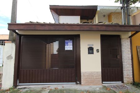 Casa para alugar com 167m², 3 quartos e 2 vagasGaragem