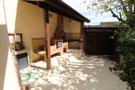 Casa para alugar com 167m², 3 quartos e 2 vagasQuintal