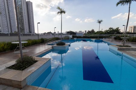 Apartamento à venda com 64m², 2 quartos e 1 vagaÁrea Comum - Piscina