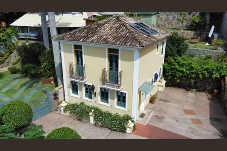 Casa de condomínio para alugar com 130m², 3 quartos e 2 vagas