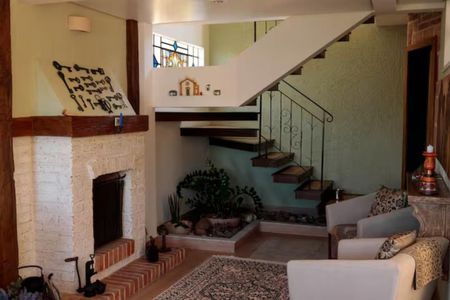 Casa de condomínio para alugar com 130m², 3 quartos e 2 vagas