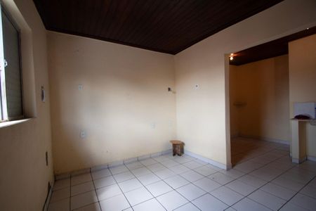 Casa para alugar com 30m², 1 quarto e sem vaga