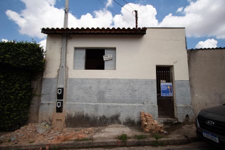 Casa para alugar com 30m², 1 quarto e sem vaga