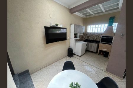 Casa à venda com 2 quartos, 115m² em Vila Pereira Barreto, São Paulo