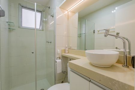 Apartamento à venda com 48m², 2 quartos e 1 vaga Apartamento à venda com 48m², 2 quartos e 1 vagaBanheiro