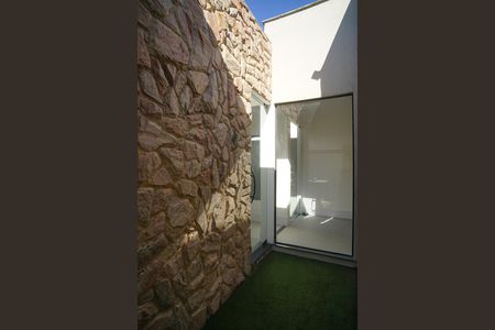 Casa de condomínio para alugar com 360m², 3 quartos e 5 vagas Casa de condomínio para alugar com 360m², 3 quartos e 5 vagasÁrea externa