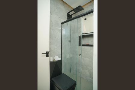 Casa de condomínio para alugar com 360m², 3 quartos e 5 vagas Casa de condomínio para alugar com 360m², 3 quartos e 5 vagasBanheiro do Quarto 1