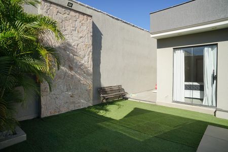 Casa de condomínio para alugar com 360m², 3 quartos e 5 vagas Casa de condomínio para alugar com 360m², 3 quartos e 5 vagasÁrea externa