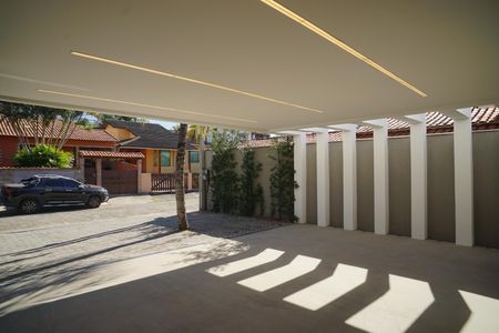 Casa de condomínio para alugar com 360m², 3 quartos e 5 vagas Casa de condomínio para alugar com 360m², 3 quartos e 5 vagasGaragem