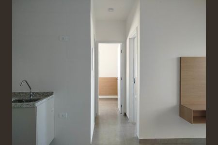 Apartamento para alugar com 45m², 2 quartos e sem vaga Apartamento para alugar com 45m², 2 quartos e sem vagaCorredor