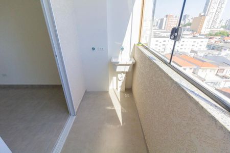 Apartamento para alugar com 45m², 2 quartos e sem vaga Apartamento para alugar com 45m², 2 quartos e sem vagaVaranda e área de serviço