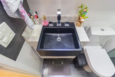 Apartamento à venda com 82m², 2 quartos e 2 vagasDetalhe Banheiro - Social