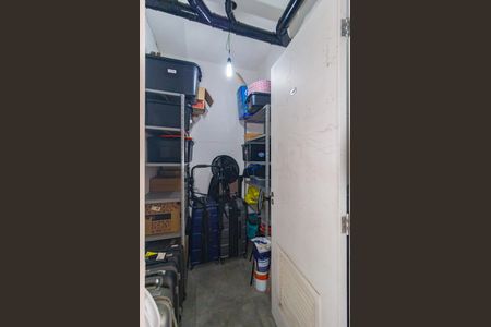 Apartamento à venda com 82m², 2 quartos e 2 vagasDepósito