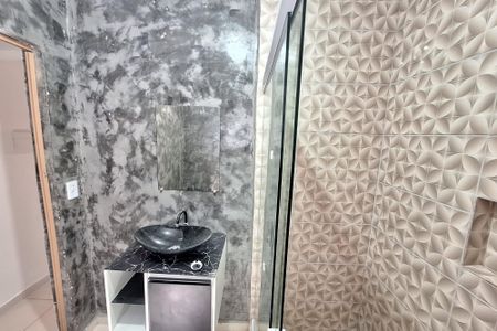 Banheiro de casa para alugar com 3 quartos, 80m² em Saracuruna, Duque de Caxias