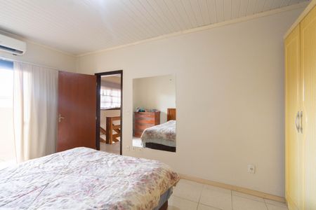Casa à venda com 3 quartos, 149m² em Harmonia, Canoas